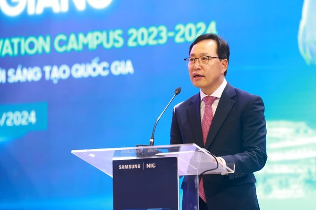 Tổng giám đốc Samsung Việt Nam Choi Joo Ho phát biểu tại sự kiện Tổng giám đốc Samsung Việt Nam Choi Joo Ho phát biểu tại sự kiện