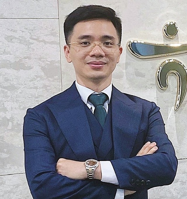 Luật sư Vũ Minh Tiến, Phó chủ tịch VIAD Group