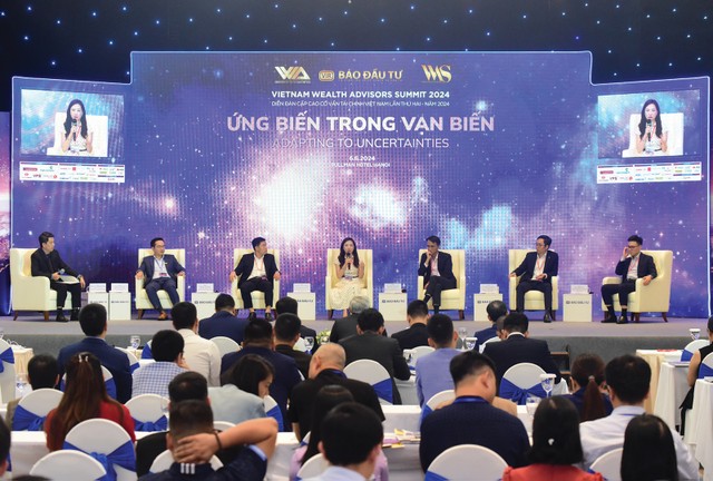 Giới chuyên gia tài chính chia sẻ góc nhìn về cơ hội trên thị trường chứng khoán nửa cuối năm 2024