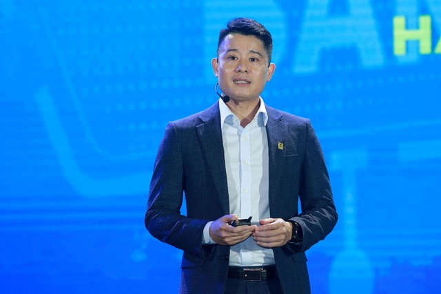 Ông Nguyễn Hoàng Long, Phó tổng giám đốc NAPAS