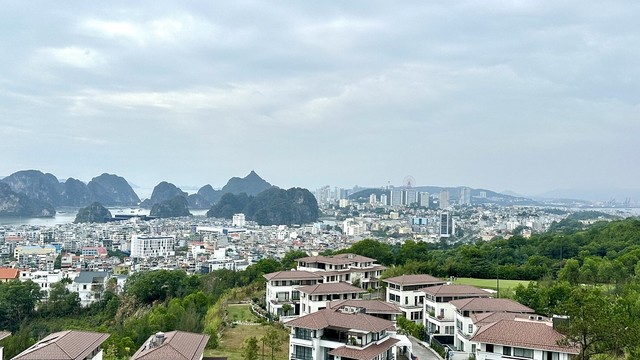 Một góc đô thị thành phố Hạ Long. Ảnh: Quỳnh Nga. Một góc đô thị thành phố Hạ Long. Ảnh: Quỳnh Nga.