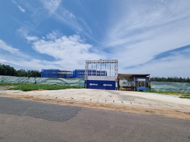 Những dự án sau khi dường triển khai xây dựng nhiều năm, chủ đầu tư đành phải gỡ bỏ thông tin dự án, các quảng cáo về dự án.