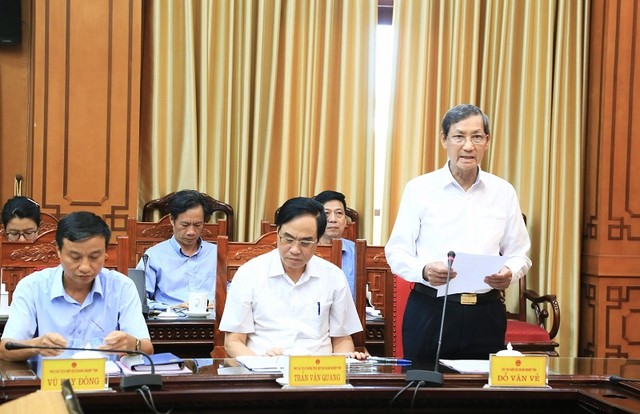 Ông Đỗ Văn Vẻ, Chủ tịch Hiệp hội doanh nghiệp tỉnh Thái Bình phát biểu tại hội nghị.