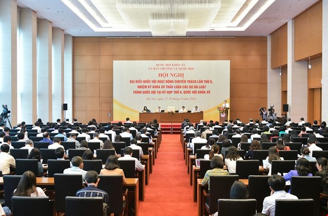 Toàn cảnh phiên họp. Toàn cảnh phiên họp.