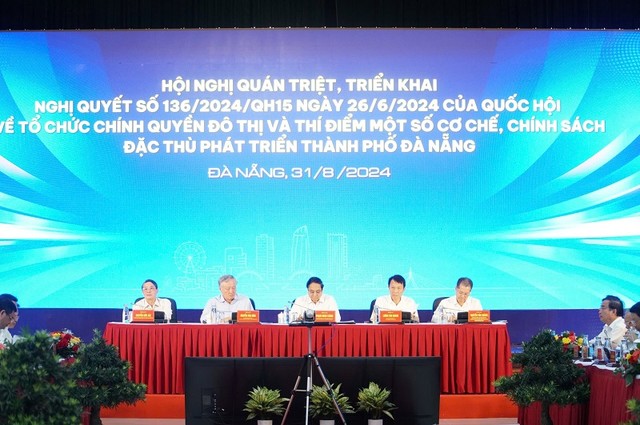 Lãnh đạo Chính phủ, Quốc hội, Bộ Công an, Thành ủy Đà Nẵng tại Hội nghị. Ảnh: H.V Lãnh đạo Chính phủ, Quốc hội, Bộ Công an, Thành ủy Đà Nẵng tại Hội nghị. Ảnh: H.V