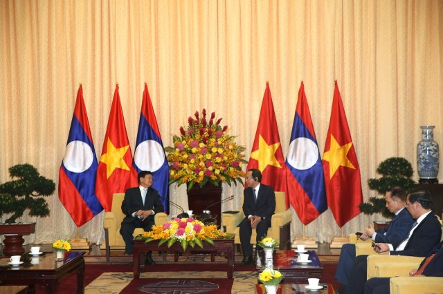 Ông Nguyễn Văn Nên, Bí thư Thành ủy TP.HCM đã hội kiến Tổng Bí thư, Chủ tịch nước Lào Thongloun Sisoulith.