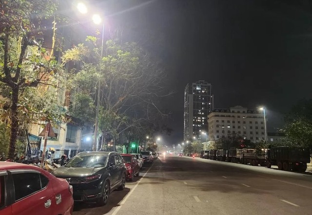 Hạ Long đã lung linh ánh đèn trở lại Hạ Long đã lung linh ánh đèn trở lại