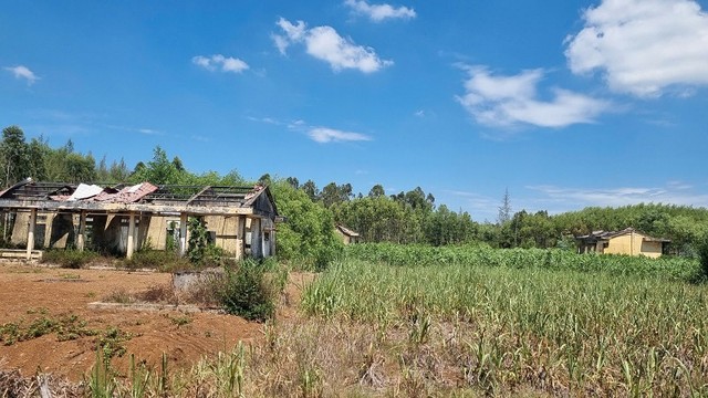 Khu tái định cư Hóc Xà - Đồng Lớn bị bỏ hoang nhiều năm.