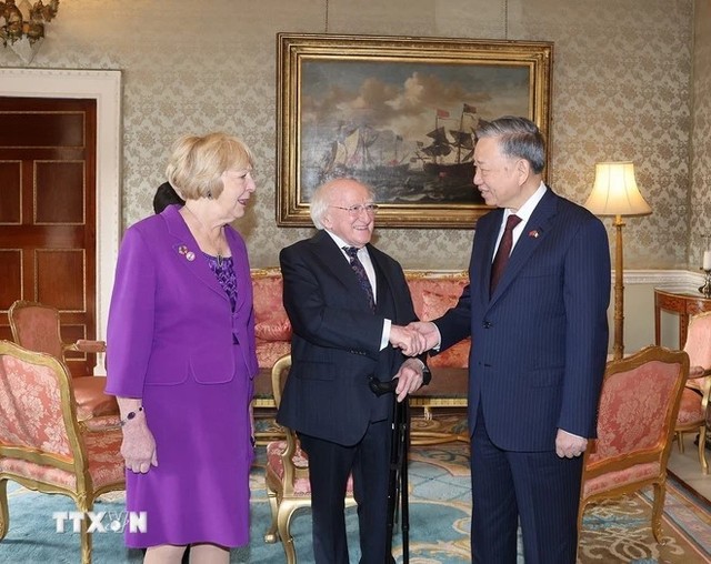 Tổng thống Ireland Michael D. Higgins và Phu nhân cùng Tổng Bí thư, Chủ tịch nước Tô Lâm. Ảnh: TTXVN
