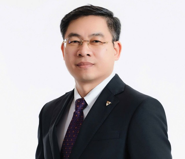 Ông Đinh Văn Chiến, Phó tổng giám đốc TPBank Ông Đinh Văn Chiến, Phó tổng giám đốc TPBank