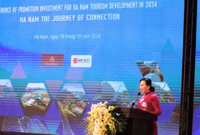 Bà Lê Thị Thủy, Bí thư Tỉnh ủy Hà Nam phát biểu khai mạc Hội nghị. Bà Lê Thị Thủy, Bí thư Tỉnh ủy Hà Nam phát biểu khai mạc Hội nghị.