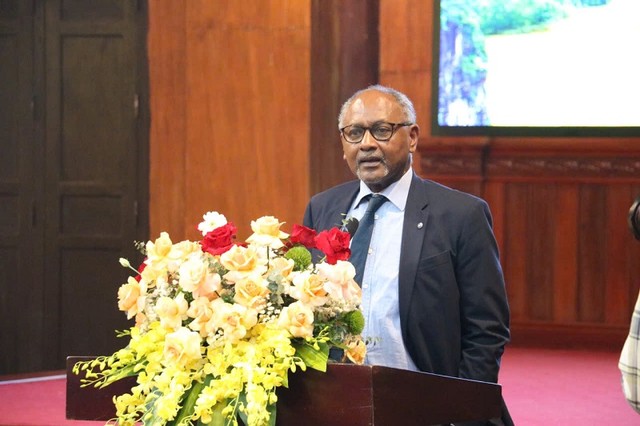 Ông Firmin Edouard Matoko, Trợ lý Tổng giám đốc UNESCO về Ưu tiên châu Phi và Quan hệ đối ngoại phát biểu tại hội nghị.