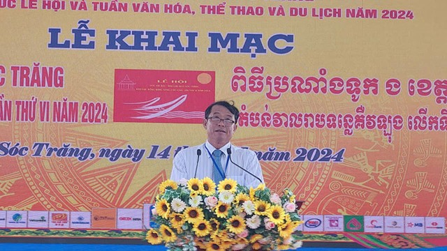 Ông Nguyễn Văn Khởi, Phó Chủ tịch UBND tỉnh Sóc Trăng phát biểu tại lễ khai mạc