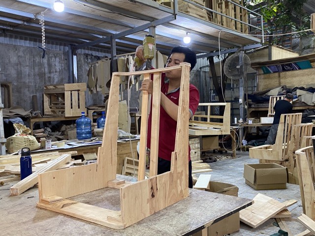 Doanh nghiệp đẩy mạnh mở rộng kênh tiêu thụ, trong đó có thương mại điện tử.