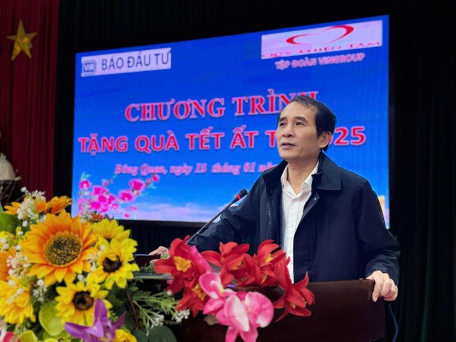 Ông Bùi Đức Hải, Phó tổng biên tập thường trực Báo Đầu tư phát biểu tại buổi trao quà. Ông Bùi Đức Hải, Phó tổng biên tập thường trực Báo Đầu tư phát biểu tại buổi trao quà.