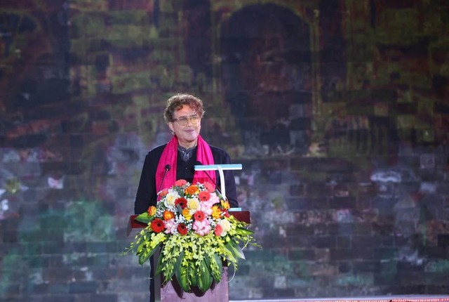 Ông Saad al-Qaddumi, Chủ tịch Hội đồng Thủ công Thế giới phát biểu tại buổi Lễ.