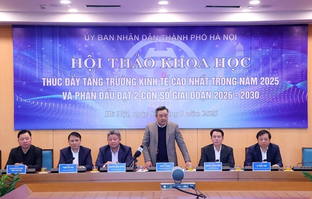 Chủ tịch UBND TP. Hà Nội Trần Sỹ Thanh phát biểu khai mạc Hội thảo. Chủ tịch UBND TP. Hà Nội Trần Sỹ Thanh phát biểu khai mạc Hội thảo.