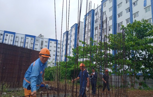 Khu chung cư nhà ở xã hội Đại Địa Bảo tại Đà Nẵng đang được đầu tư xây dựng.