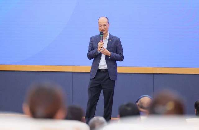 Ông Nguyễn Thế Phương, Phó Tổng Giám đốc FPT chia sẻ tại sự kiện. Ảnh: ACCA Việt Nam