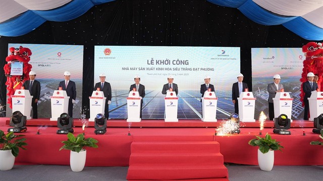 Lễ khởi công Dự án nhà máy sản xuất kính hoa siêu trắng Đạt Phương