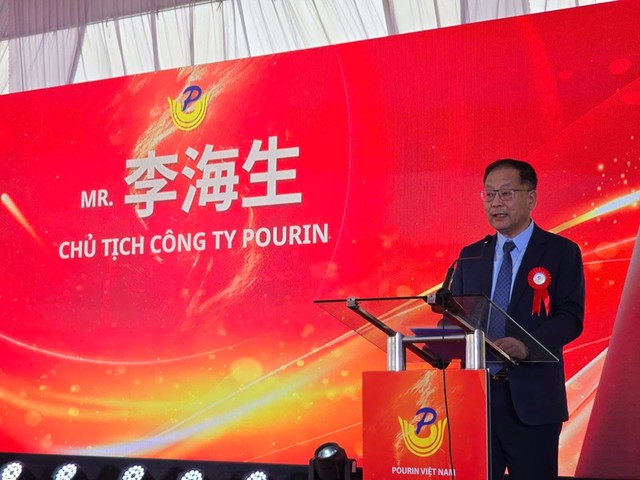 Ông Haisheng Lee, Chủ tịch HĐQT Công ty TNHH Sản xuất Việt Nam hàn đặc biệt Pourin phát biểu tại lễ khánh thành. Ảnh: Thanh Sơn