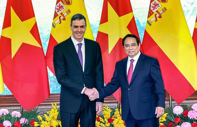 Trong 48 năm qua, quan hệ hữu nghị và hợp tác giữa Việt Nam - Tây Ban Nha phát triển không ngừng và mở rộng quan hệ hợp tác trên nhiều lĩnh vực.