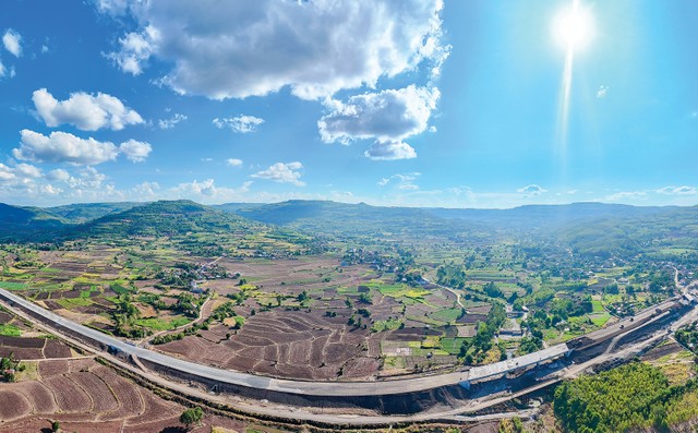 Đầu tư công đang là trụ cột quan trọng cho tăng trưởng kinh tế cũng như cầu tín dụng