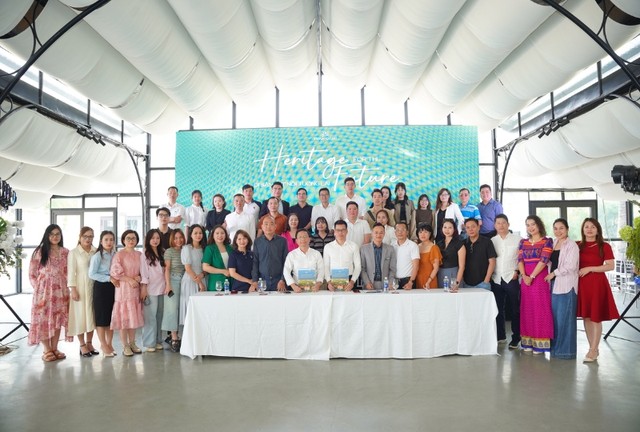 Tập đoàn Tuần Châu và CLB Lữ hành Unesco Hà Nội ký kết thỏa thuận hợp tác chiến lược.