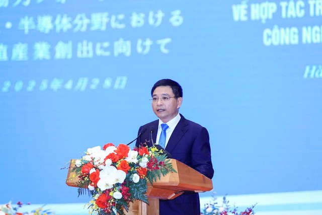 Bộ trưởng Bộ Tài chính Nguyễn Văn Thắng phát biểu tại Diễn đàn. Ảnh: Đức Thanh