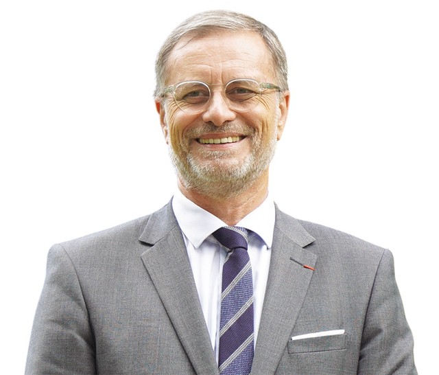 Ngài Olivier Brochet, Đại sứ Pháp tại Việt Nam. Ngài Olivier Brochet, Đại sứ Pháp tại Việt Nam.