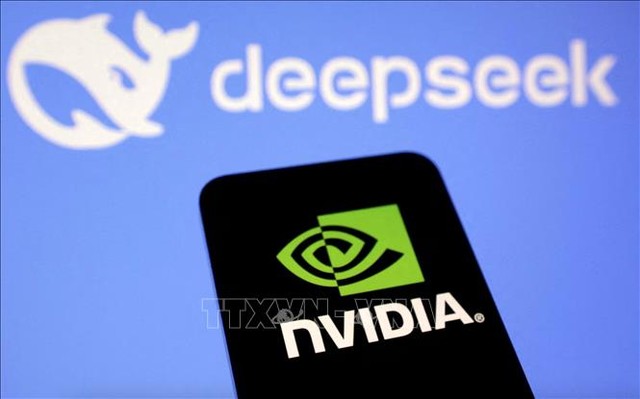 Biểu tượng của Tập đoàn chip Nvidia và DeepSeek. Ảnh: Reuters/TTXVN