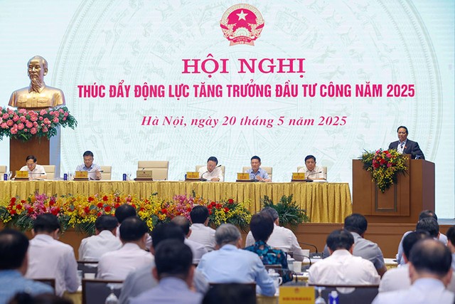 Hội nghị thúc đẩy động lực tăng trưởng đầu tư công năm 2025. Ảnh: Nhật Bắc Hội nghị thúc đẩy động lực tăng trưởng đầu tư công năm 2025. Ảnh: Nhật Bắc