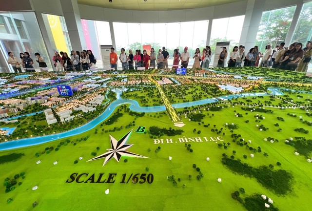 Đoàn đại biểu khảo sát Khu đô thị sinh thái Sun Mega City và Sun World Hà Nam.