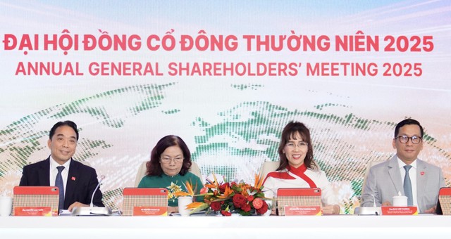 Đại hội cổ đông thường niên Vietjet đặt mục tiêu tiếp tục phát triển dịch vụ trong nước và đầu tư đội tàu bay cho phát triển dài hạn
