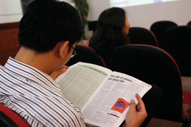 Báo chí hỗ trợ tích cực cho sự ổn định và phát triển minh bạch của thị trường chứng khoán