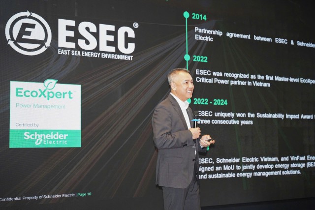 Ông Đồng Mai Lâm, Tổng giám đốc Schneider Electric Việt Nam và Campuchia chia sẻ, Schneider Electric luôn coi đào tạo con người, cả nhân sự trong công ty và của đối tác, là yếu tố cốt lõi để mang đến giải pháp hiệu quả cho khách hàng.