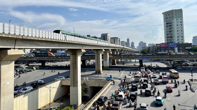 Ngoài ra, khu đất còn nằm gần nút giao Khuất Duy Tiến - Nguyễn Trãi, nút giao 4 tầng đầu tiên của cả nước.