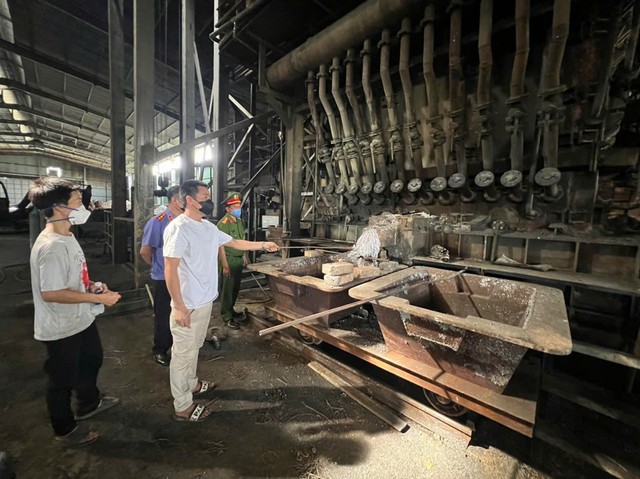 Khu vực nhà xưởng các đối tượng hoạt động sản xuất chì từ xỉ thải. Ảnh: CAHN