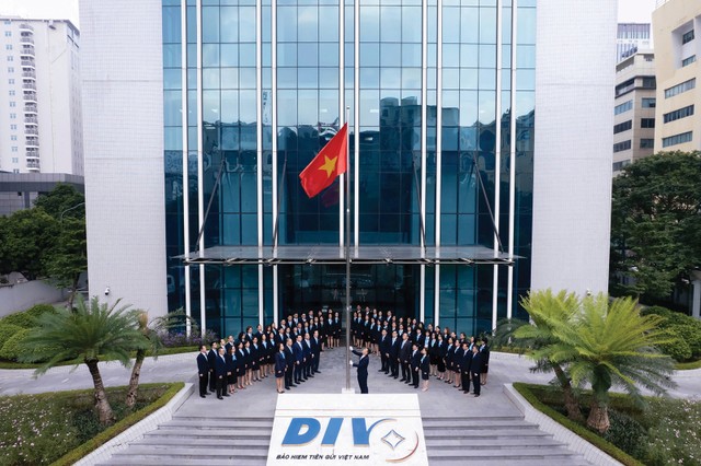 BHTGVN quan tâm đến công tác phát triển nguồn nhân lực thông qua việc xây dựng các văn bản nội bộ, chú trọng chất lượng công tác đào tạo BHTGVN quan tâm đến công tác phát triển nguồn nhân lực thông qua việc xây dựng các văn bản nội bộ, chú trọng chất lượng công tác đào tạo