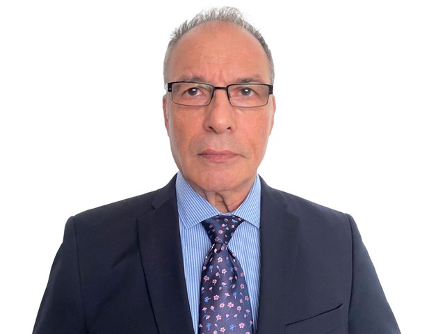 TSKH. Mathew Shafaghi, Nghiên cứu, quản lý và phát triển giáo dục chuyên ngành quản trị kinh doanh tại Anh Quốc