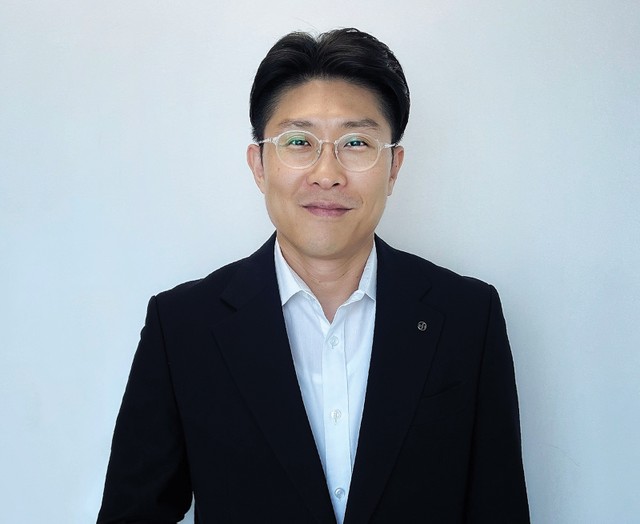 Ông Pyon Young Hwan, Giám đốc phụ trách Giao dịch ngoại hối và Phái sinh, Ngân hàng Shinhan Việt Nam