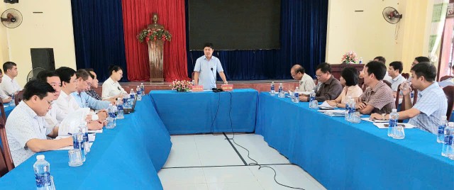 Chủ tịch Đà Nẵng, ông Lương Nguyễn Minh Triết phát biểu tại buổi làm việc.