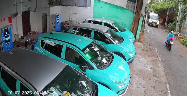 Trạm sạc xe điện mọc lên ở nhiều nơi (Ảnh: St)