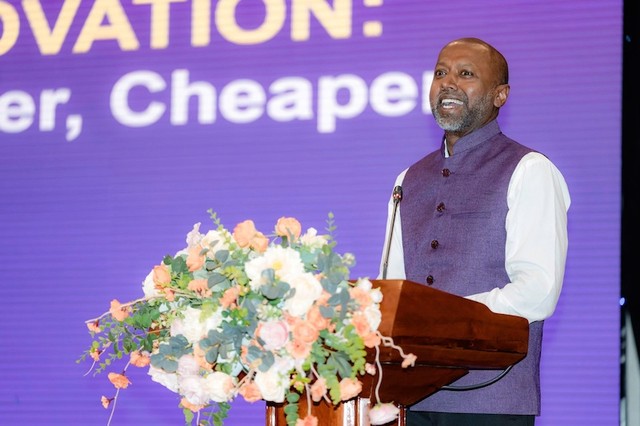 Ông Navi Radjou, Nhà tư tưởng và cố vấn đổi mới sáng tạo và lãnh đạo tại Thung lũng Silicon.