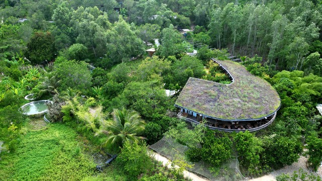 Một góc Khu du lịch Làng Nhỏ.