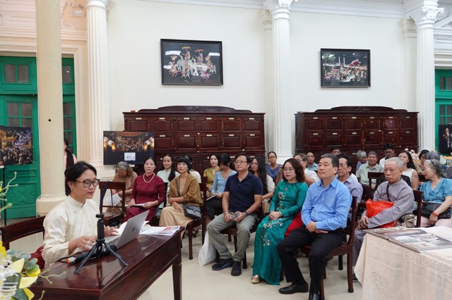 Các đại biểu tham dự sự kiện. Ảnh: Hồ Hạ.