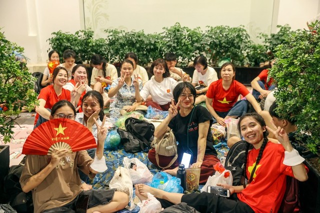 Không khí luôn vui vẻ mặc dù thời gian chờ đợi là khá dài.