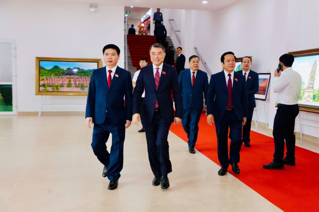 Ủy viên Bộ Chính trị, Bí thư Trung ương Đảng, Trưởng Ban Tổ chức Trung ương Lê Minh Hưng dự Đại hội.