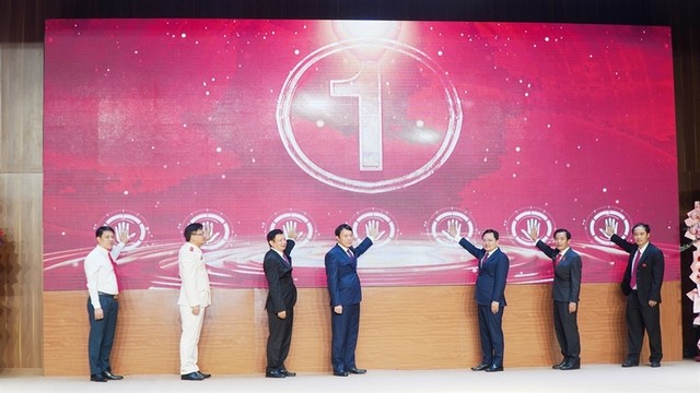 Đại tướng Lương Tam Quang dự Lễ gắn biển công trình cơ sở làm việc tại Huế, ảnh: Hue.gov.vn