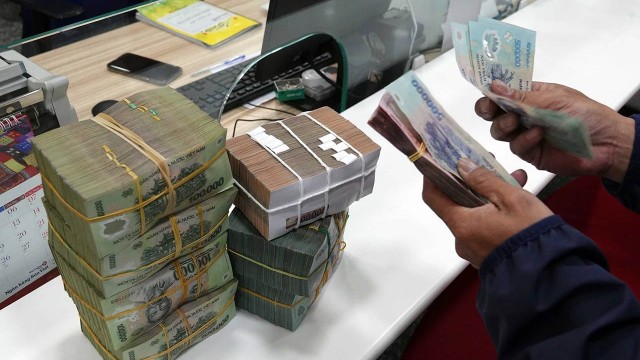 Dòng tiền đang chảy mạnh vào lĩnh vực bất động sản. Dòng tiền đang chảy mạnh vào lĩnh vực bất động sản.